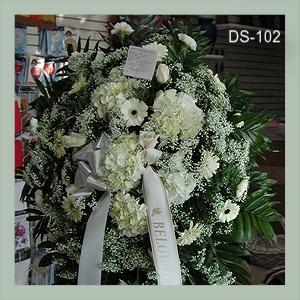 Standing Spray All White DS-102 – Cypress Gardens Flower Shop, Miami FL