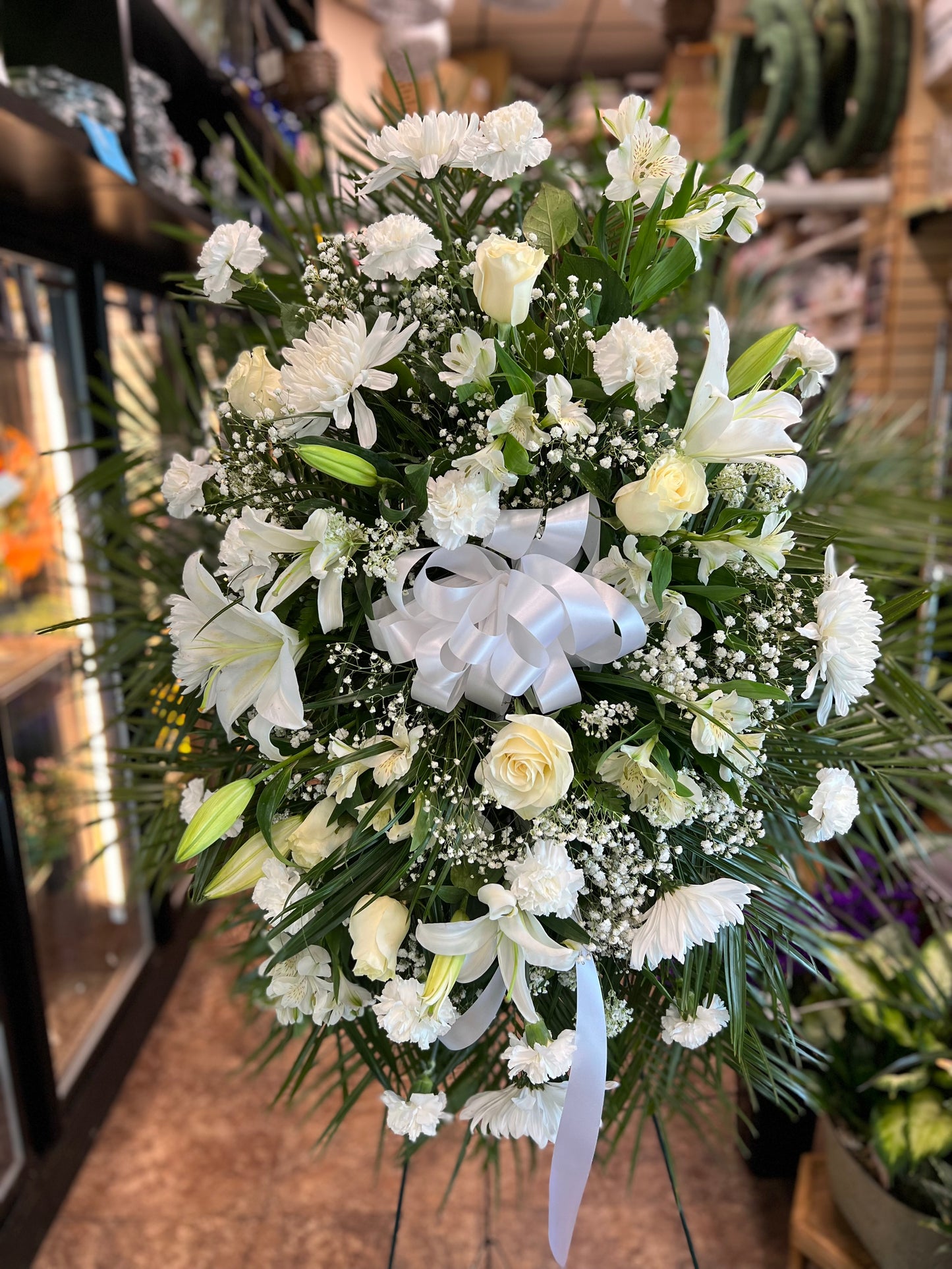 Standing Spray – Cypress Gardens Flower Shop, Miami FL